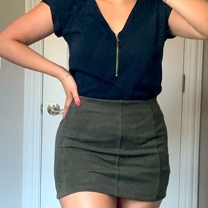 Express black shirt. Gold front zipper